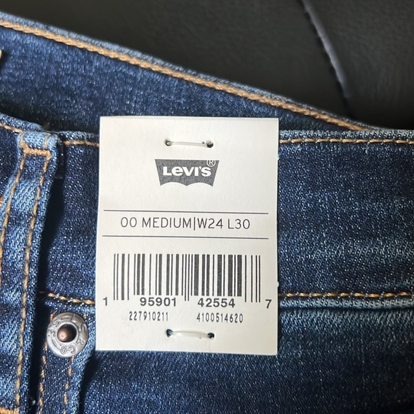 Levi’s mile high super skinny jeans NWT - Picture 11 of 11